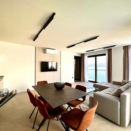 Hotel Medistone Omis Bagian luar foto