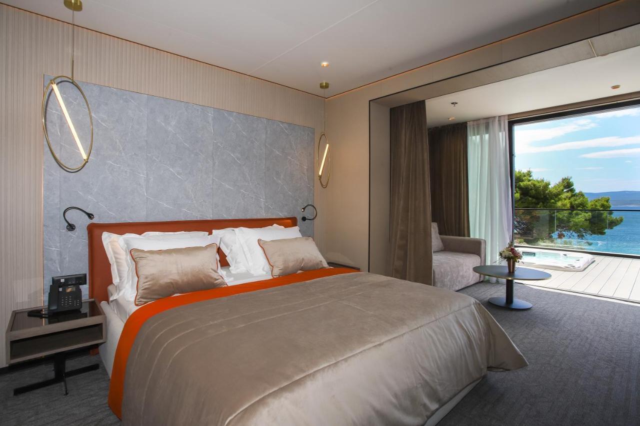 Hotel Medistone Omis Bagian luar foto