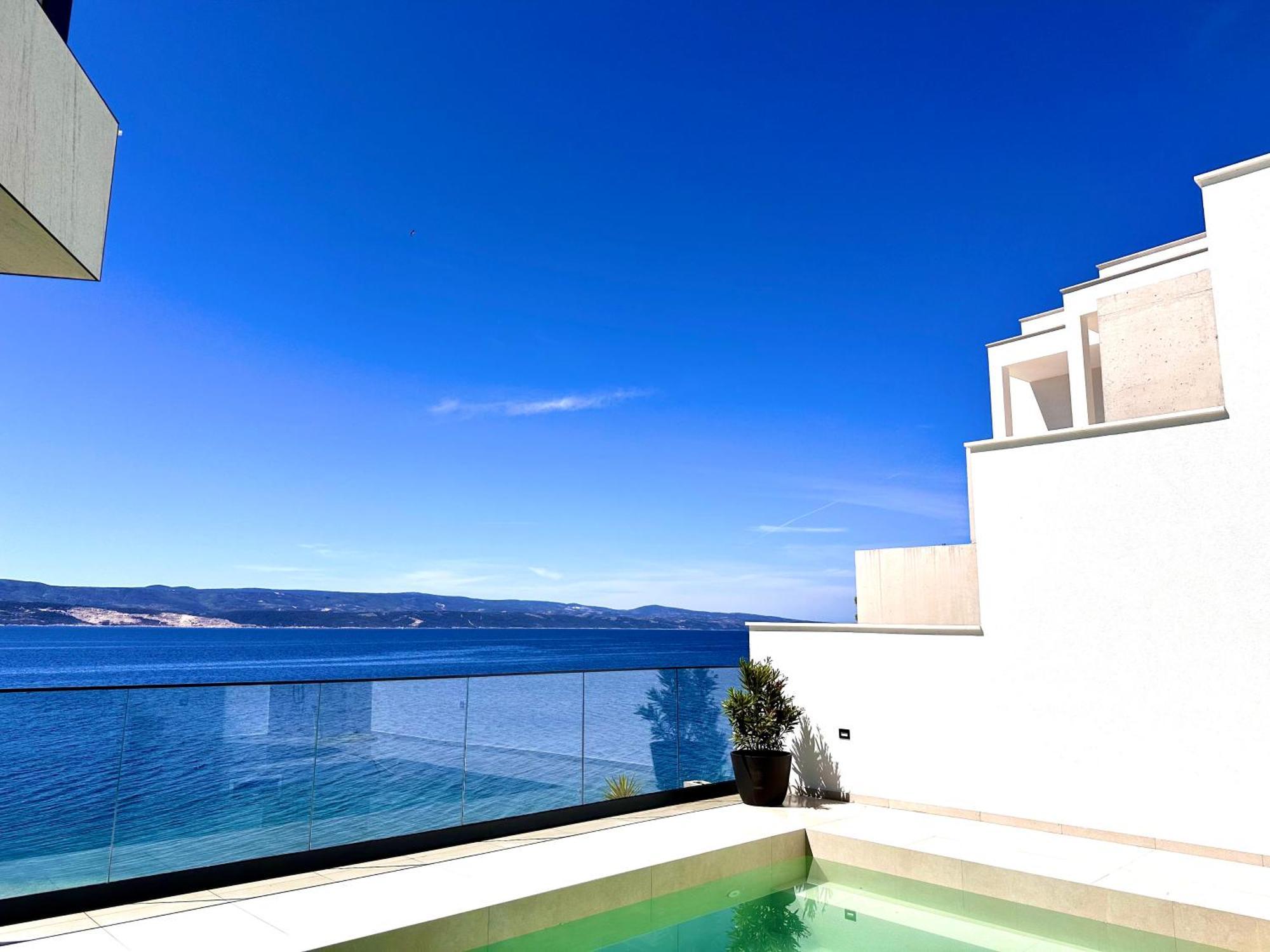 Hotel Medistone Omis Bagian luar foto