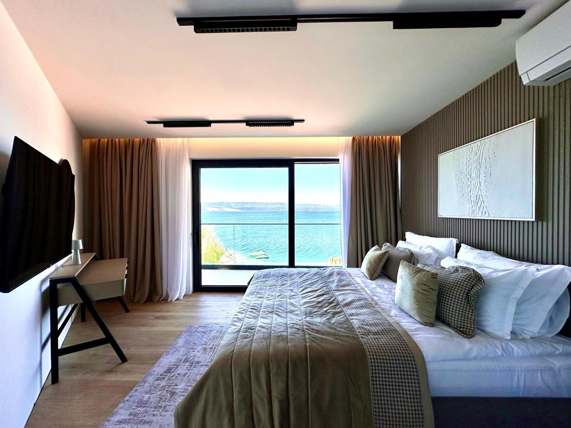 Hotel Medistone Omis Bagian luar foto