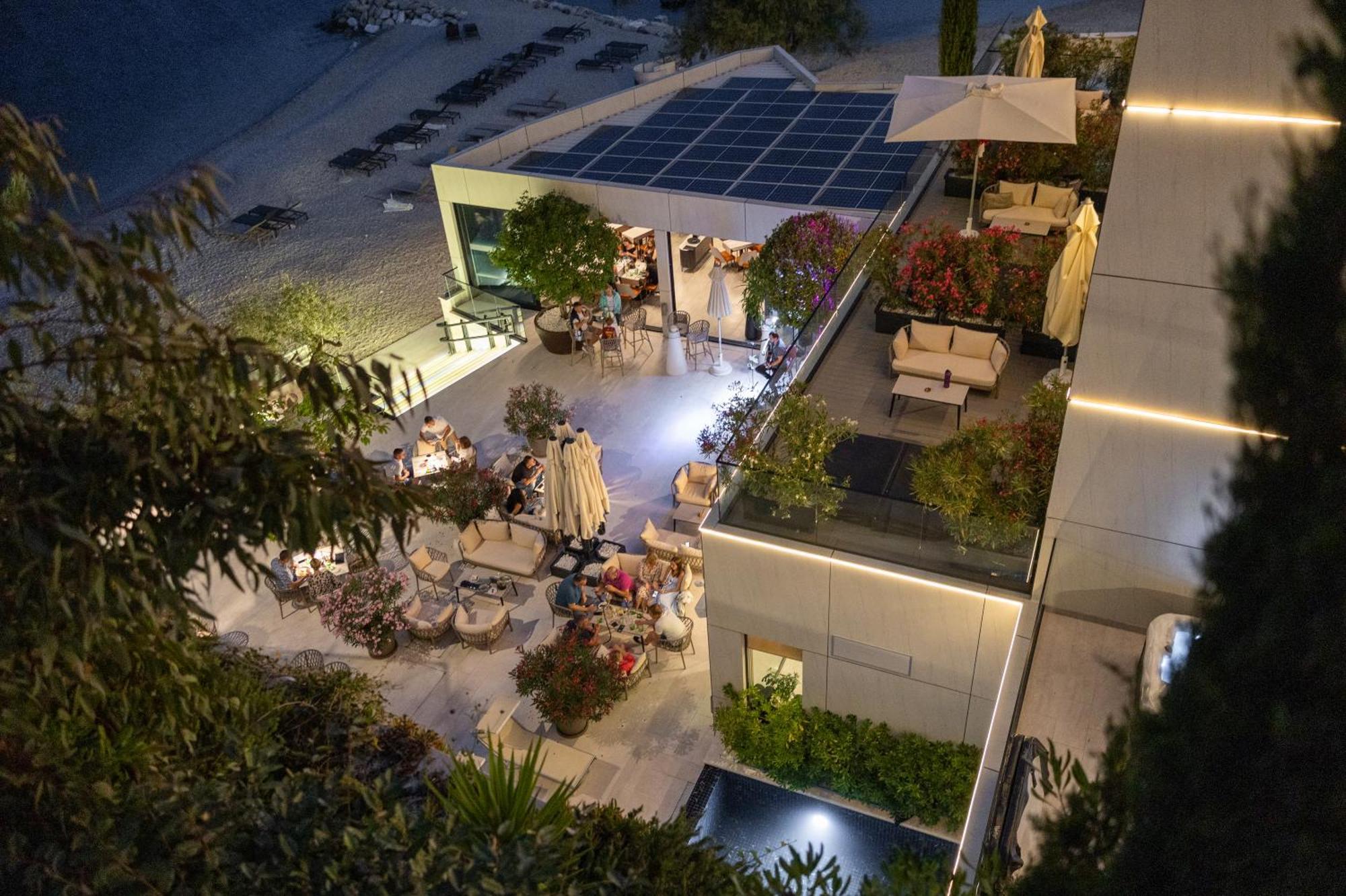Hotel Medistone Omis Bagian luar foto